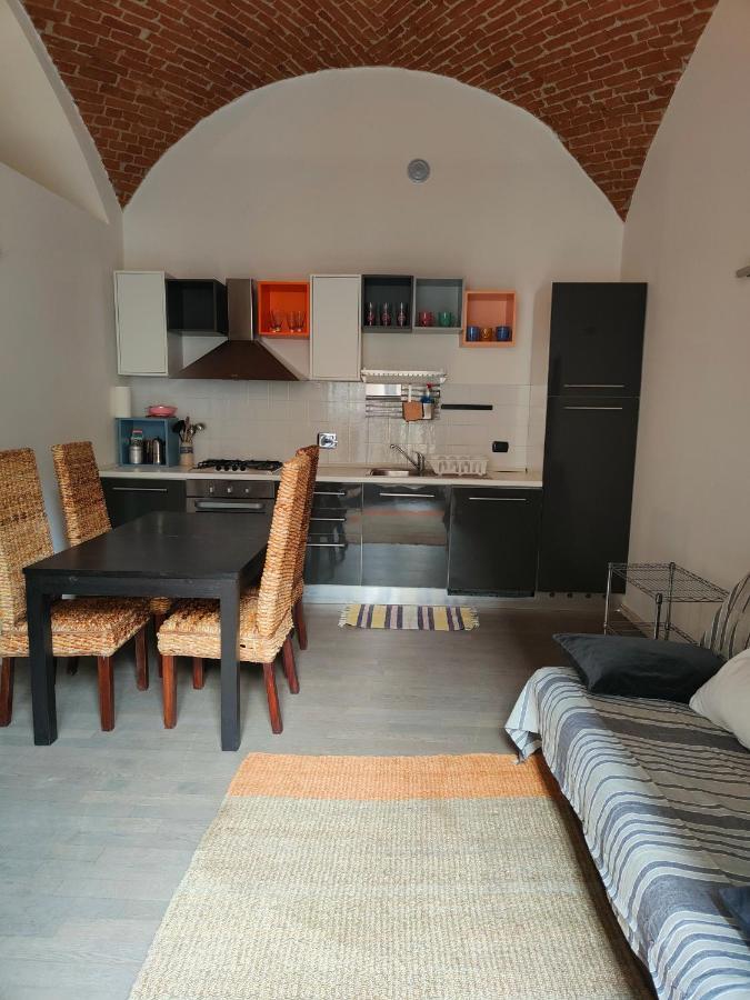 Accogliente Appartamento Tipo Loft Turín Exterior foto